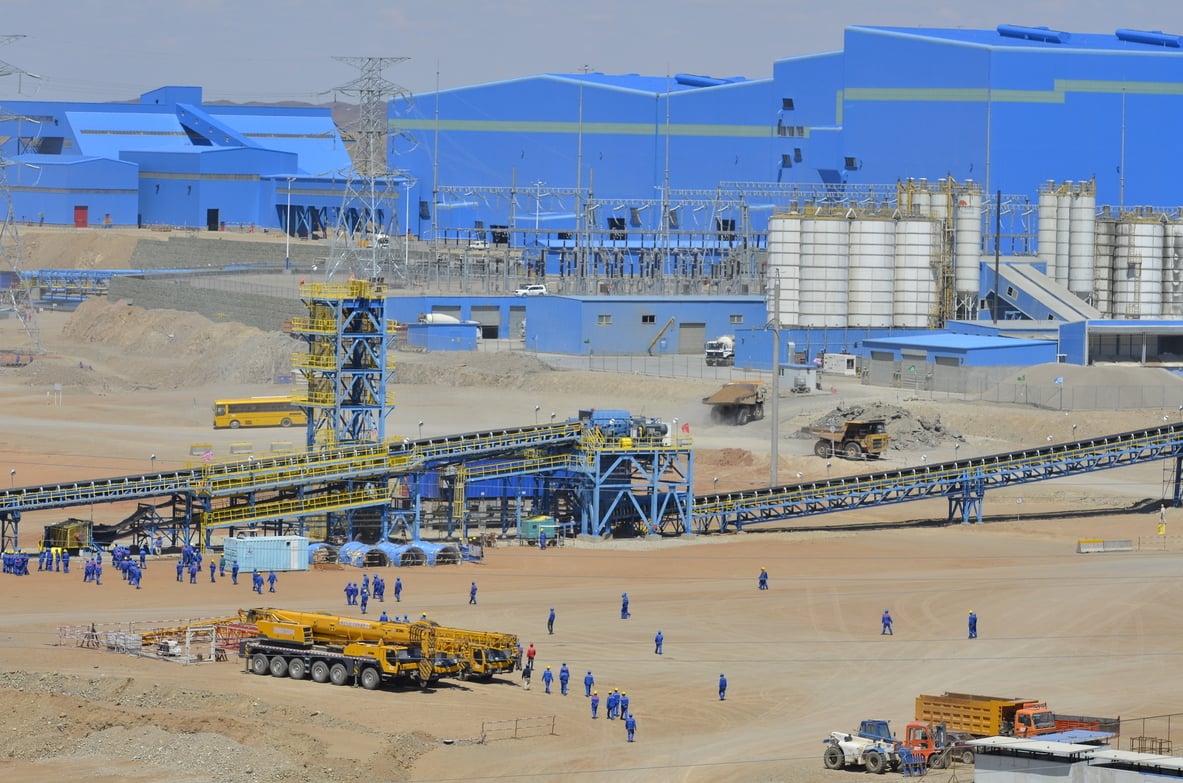 Oyutolgoi_mine_industrial_area